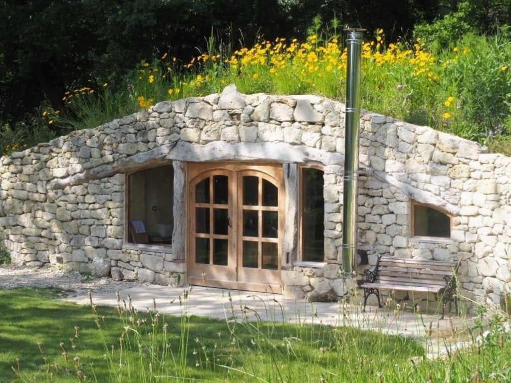 Maison Terre Les Cabanes De Fallot - Sauna Bain-Froid Piscine Naturelle L'isle-Bouzon Exterior photo